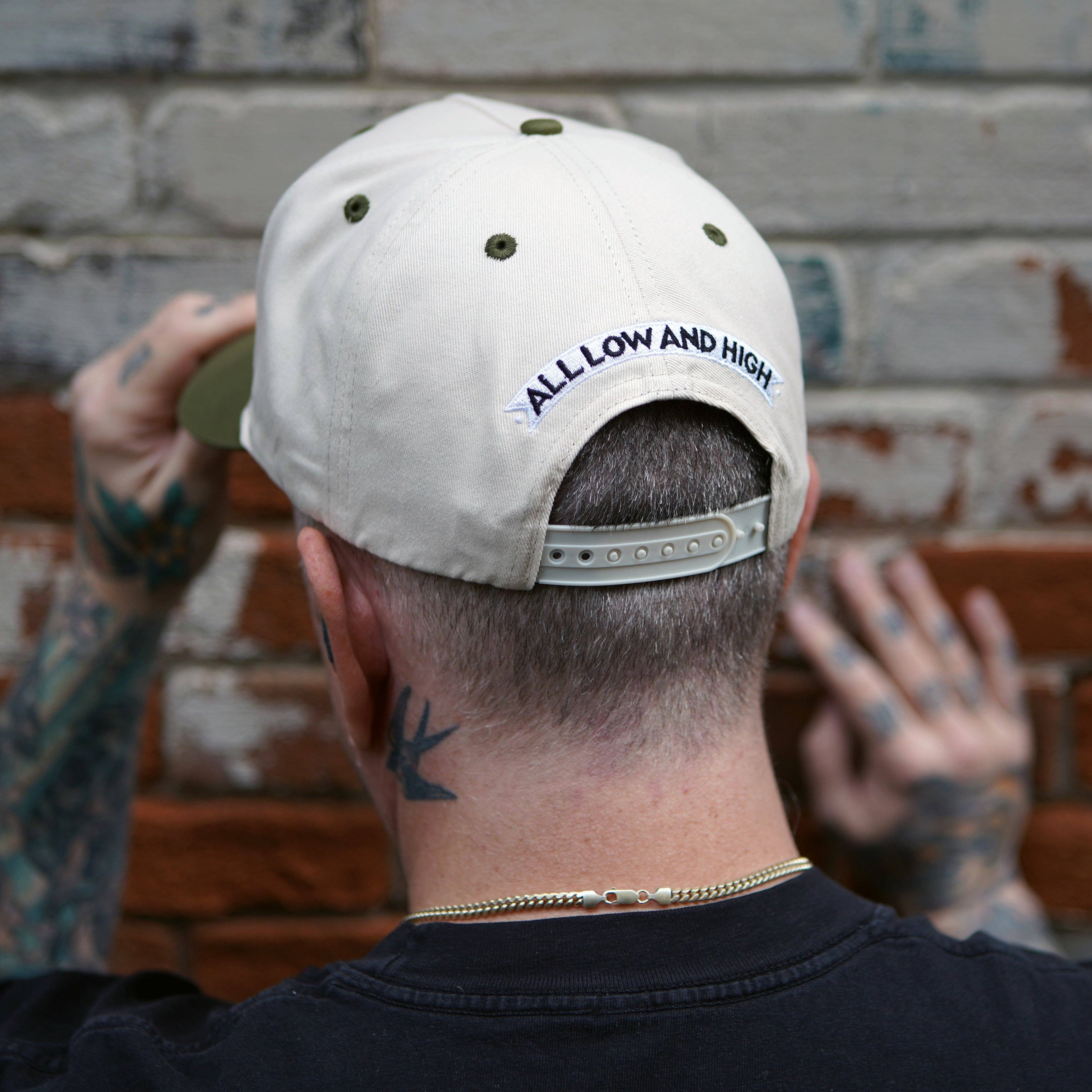 Townes Butterfly Two-Tone Hat